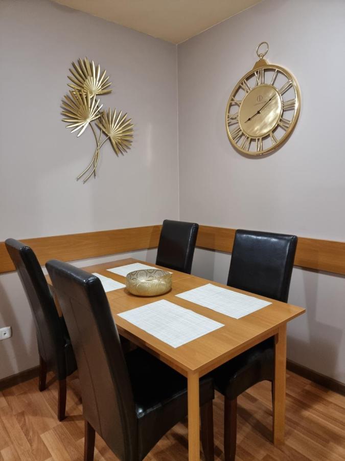 Relax Wellness Manzard Hajduszoboszlo Appartement Buitenkant foto