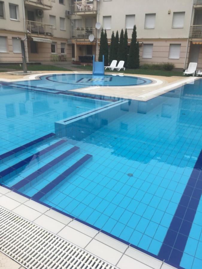 Relax Wellness Manzard Hajduszoboszlo Appartement Buitenkant foto